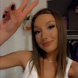 Meet your Posher, Victoria